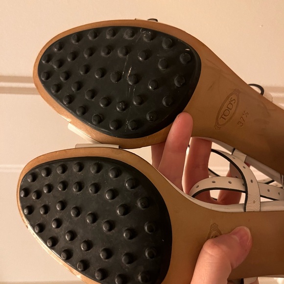Tod’s authentic white open toe pumps. Worn 4 times. - Picture 4 of 4